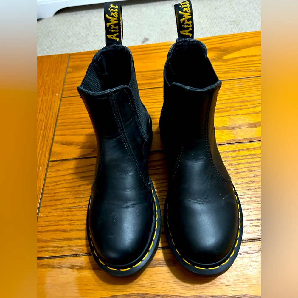 Dr. Martins black slip Chelsea boot, size 6